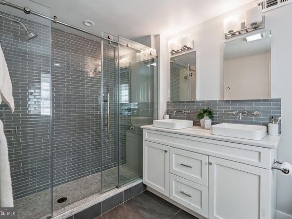 338 S 12TH Street, Philadelphia PA 19107