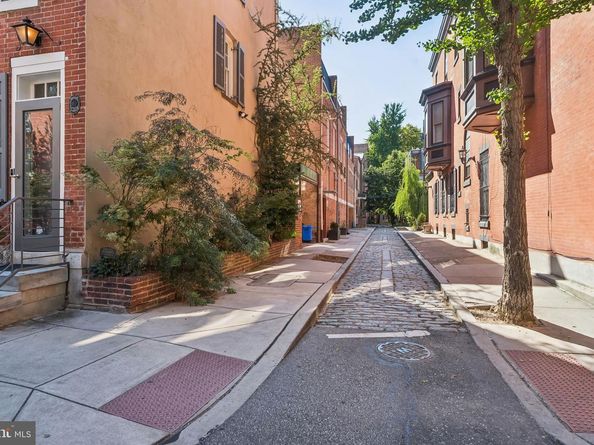 338 S 12TH Street, Philadelphia PA 19107