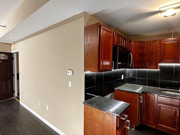 905 Diamond Street, Philadelphia PA 19122