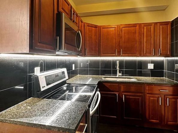 905 Diamond Street, Philadelphia PA 19122