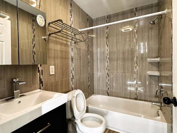 905 Diamond Street, Philadelphia PA 19122