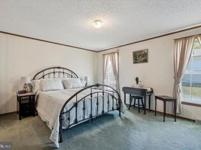 92 Acorn Ct E, New Hope PA 18938