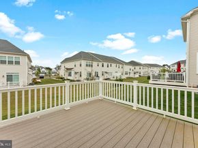 55 Parry Way, Warminster PA 18974