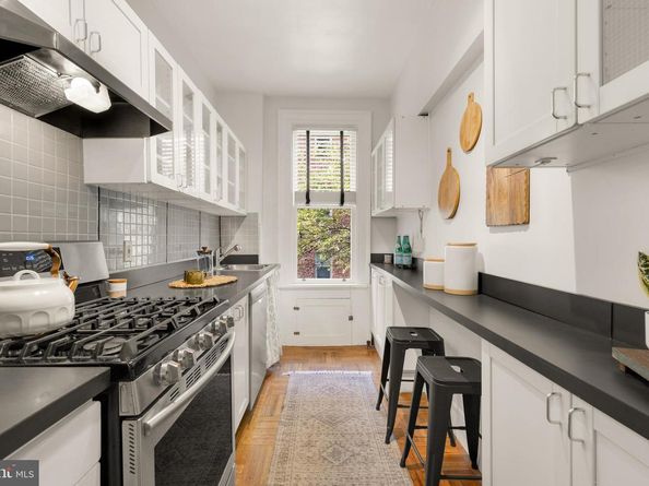 2039 New Hampshire Avenue NW 401, Washington DC 20009