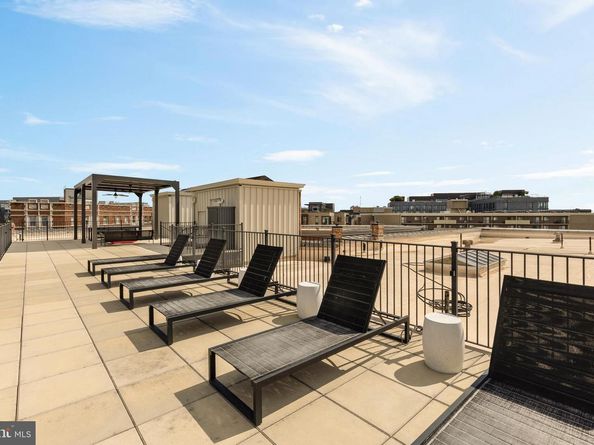 2039 New Hampshire Avenue NW 401, Washington DC 20009