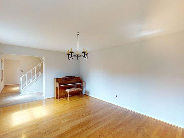 1213 Terrylynn Court, Herndon VA 20170