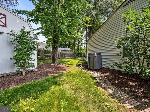 1213 Terrylynn Court, Herndon VA 20170
