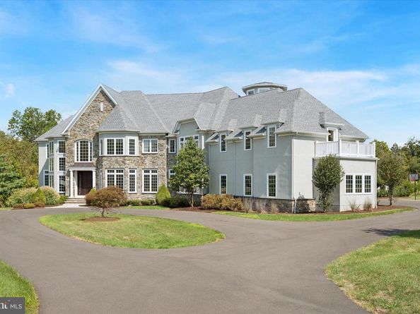 3 Tines Field Path, Newtown PA 18940