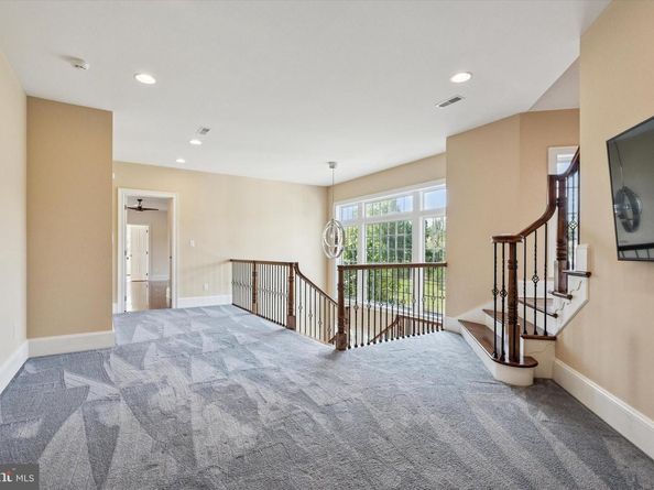 3 Tines Field Path, Newtown PA 18940