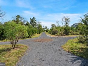 3 Tines Field Path, Newtown PA 18940