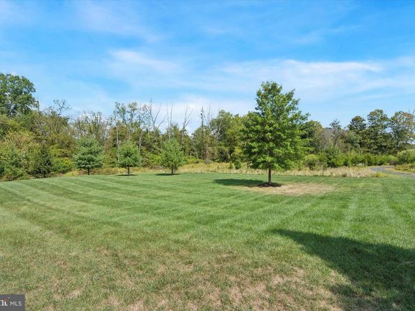 3 Tines Field Path, Newtown PA 18940