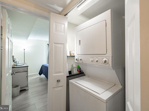 7621 Provincial Drive 304, Mclean VA 22102