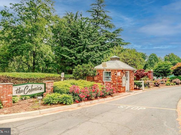 7621 Provincial Drive 304, Mclean VA 22102