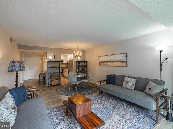 7621 Provincial Drive 304, Mclean VA 22102