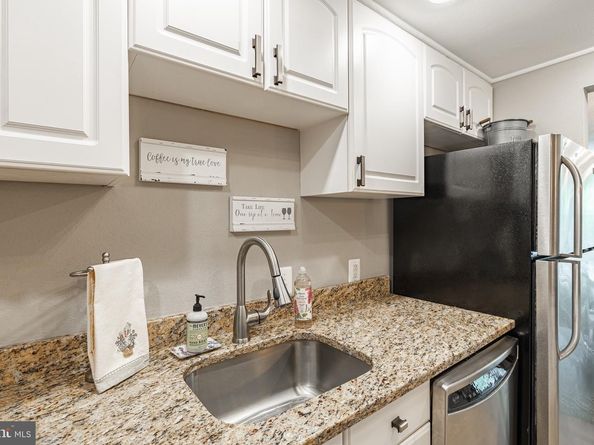 7621 Provincial Drive 304, Mclean VA 22102