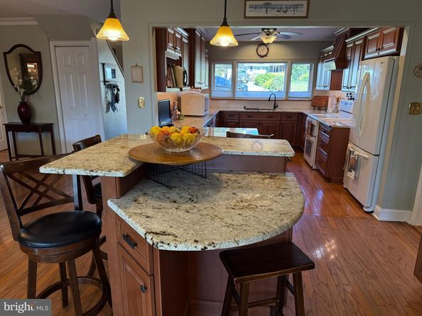14 Harp Road, Levittown PA 19056