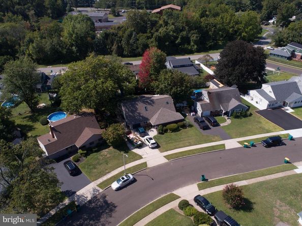 14 Harp Road, Levittown PA 19056