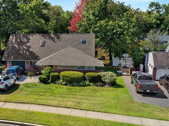 14 Harp Road, Levittown PA 19056