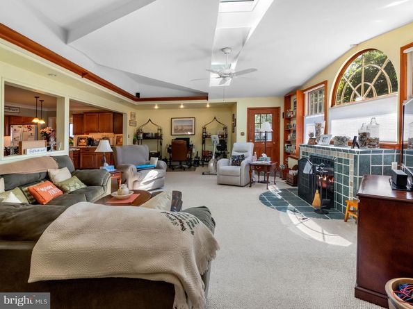 14 Harp Road, Levittown PA 19056