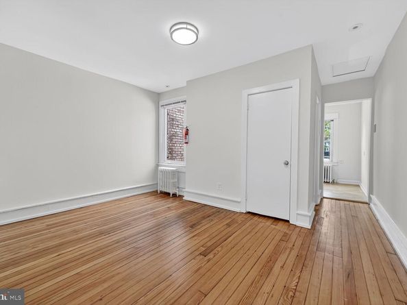 1656 33rd Street NW, Washington DC 20007