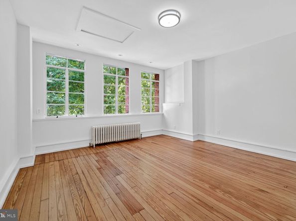 1656 33rd Street NW, Washington DC 20007
