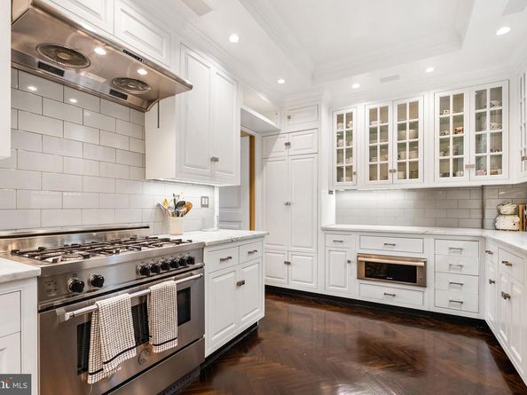 2700 Calvert Street NW 418, Washington DC 20008