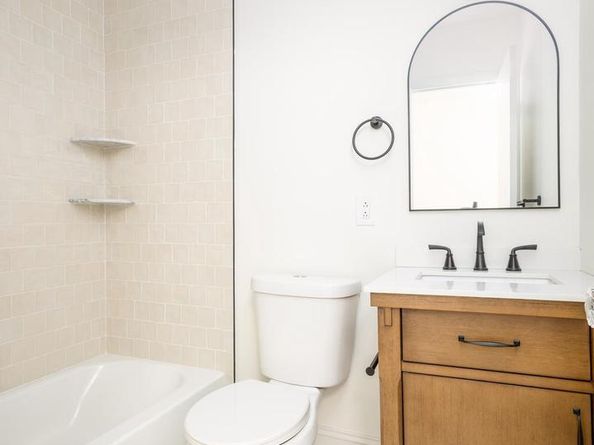 538 W Queen Lane, Philadelphia PA 19144