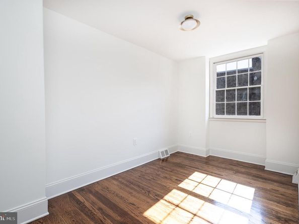 538 W Queen Lane, Philadelphia PA 19144