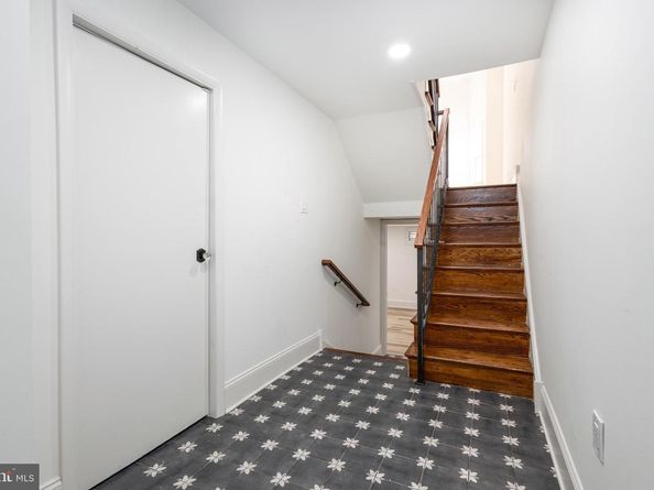 538 W Queen Lane, Philadelphia PA 19144