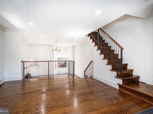 538 W Queen Lane, Philadelphia PA 19144