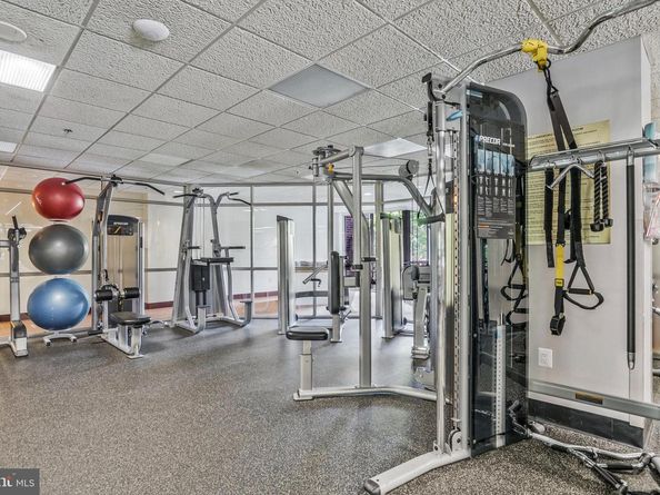 1276 N Wayne Street 628, Arlington VA 22201