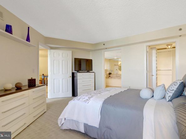 1276 N Wayne Street 628, Arlington VA 22201