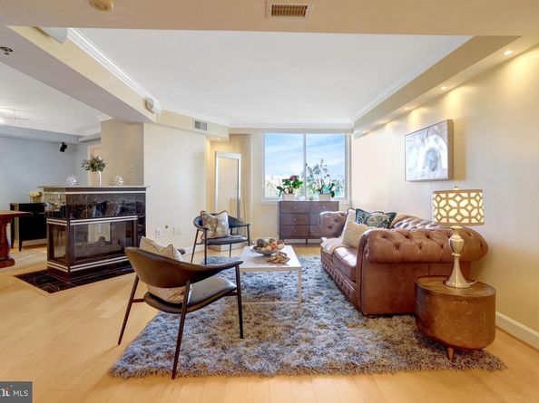 1276 N Wayne Street 628, Arlington VA 22201