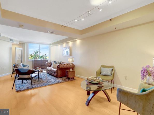 1276 N Wayne Street 628, Arlington VA 22201