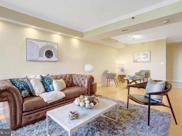 1276 N Wayne Street 628, Arlington VA 22201