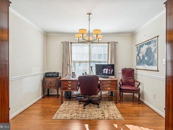 1551 Brownsville Drive, Herndon VA 20170