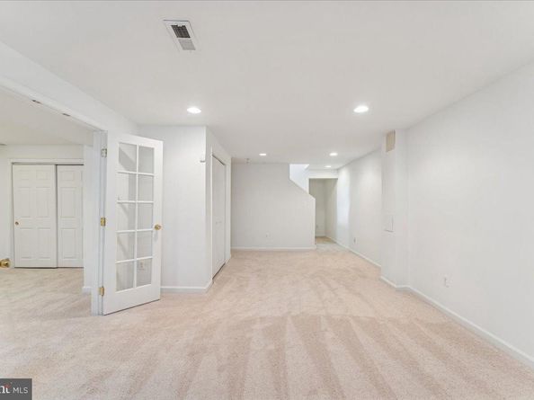 1551 Brownsville Drive, Herndon VA 20170