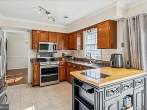 1551 Brownsville Drive, Herndon VA 20170