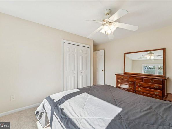 1551 Brownsville Drive, Herndon VA 20170