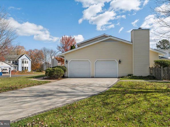 1551 Brownsville Drive, Herndon VA 20170