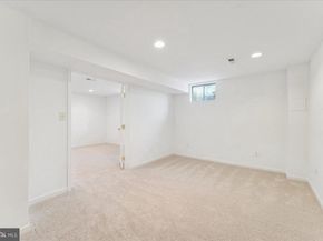 1551 Brownsville Drive, Herndon VA 20170