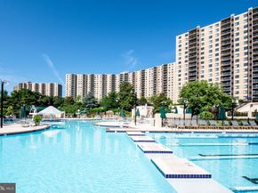 307 Yoakum Parkway 1808, Alexandria VA 22304