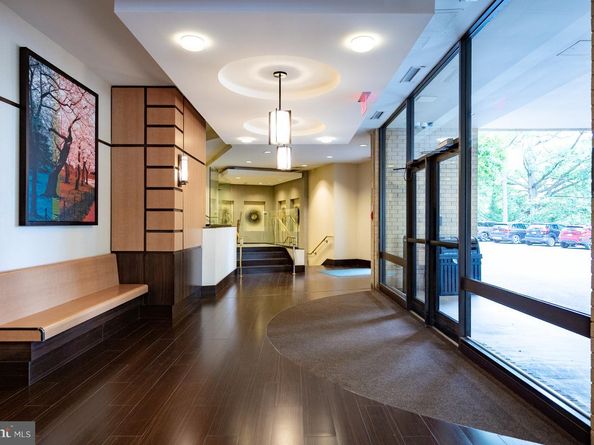 307 Yoakum Parkway 1808, Alexandria VA 22304