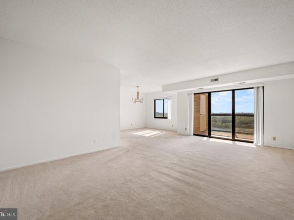 307 Yoakum Parkway 1808, Alexandria VA 22304