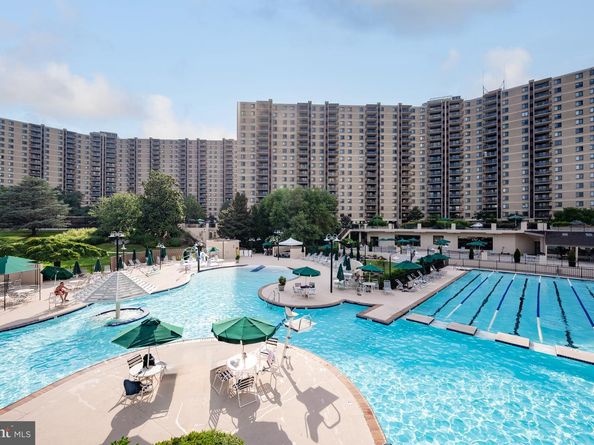 307 Yoakum Parkway 1808, Alexandria VA 22304
