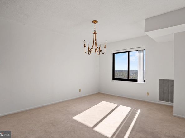 307 Yoakum Parkway 1808, Alexandria VA 22304