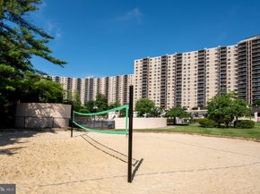 307 Yoakum Parkway 1808, Alexandria VA 22304