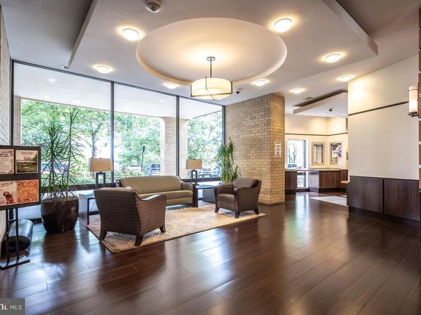 307 Yoakum Parkway 1808, Alexandria VA 22304