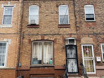 622 Cross Street