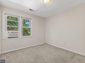 11 Butternut Way, Sterling VA 20164